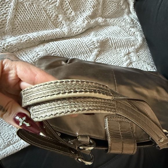 Metallic Coach Handbag - Picture 11 of 11